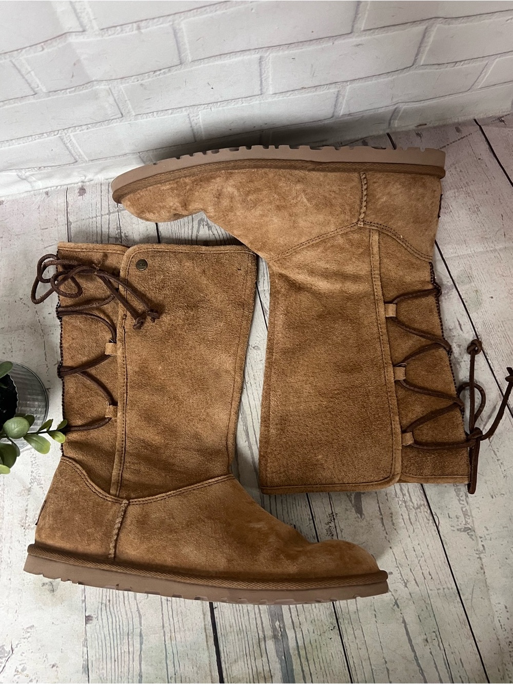 UGG Australia 1010820 Tasman Suede Boots Womens 8 Chestnut Pull On Back Lace